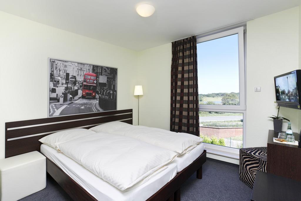 Mysky Hotel Pulheim Quarto foto